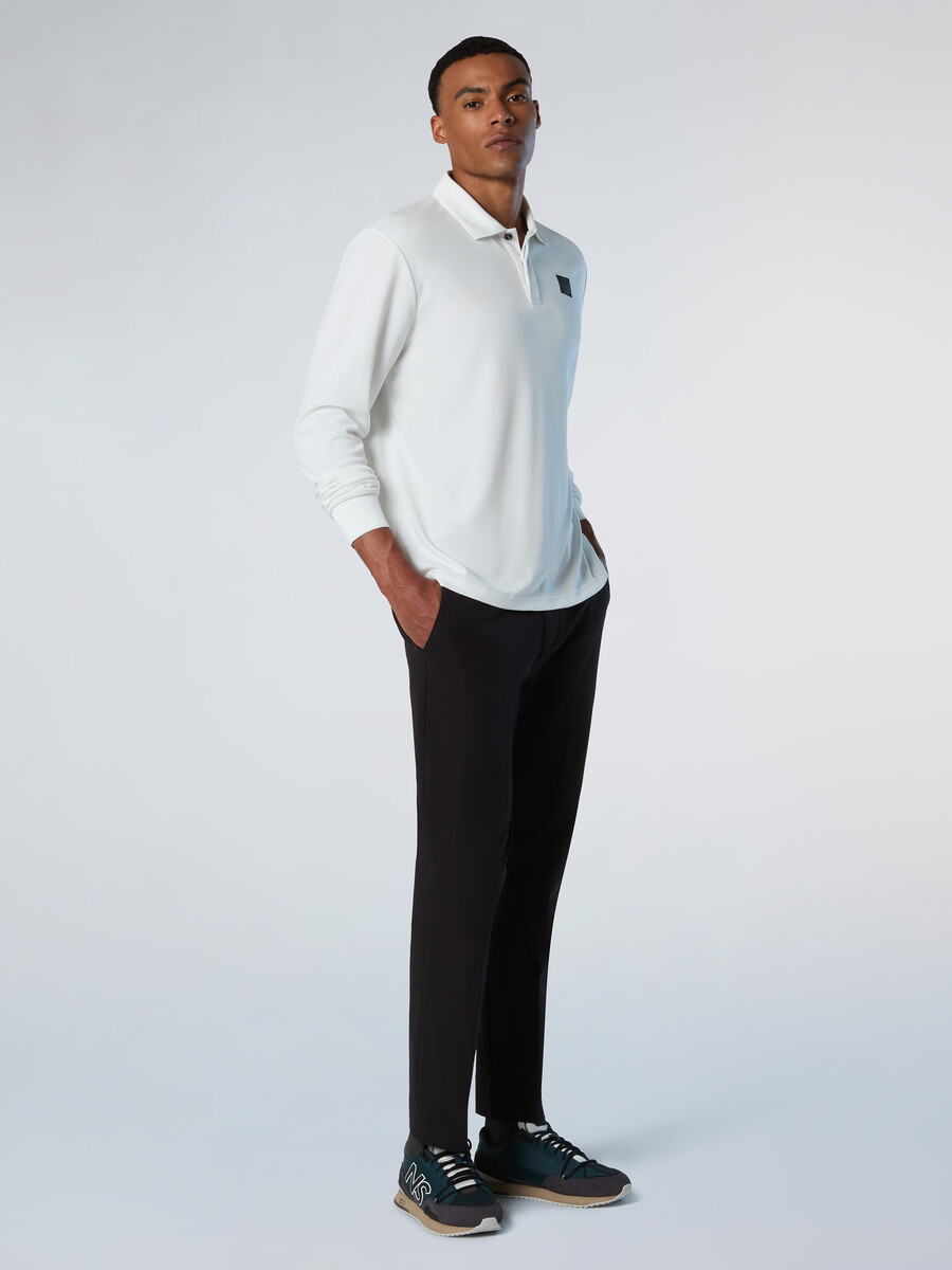 calças chino defender de corte slim