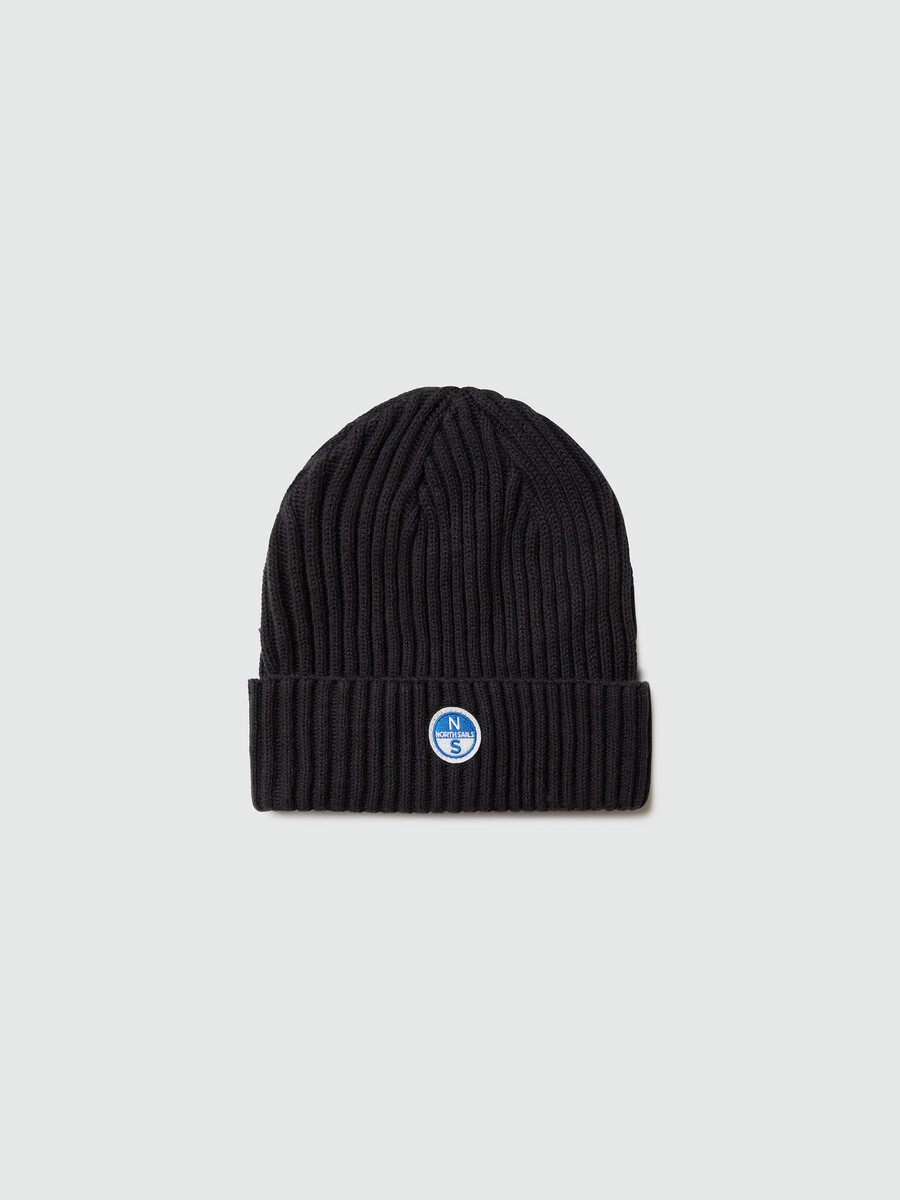 gorro canelado largo com etiqueta de logotipo