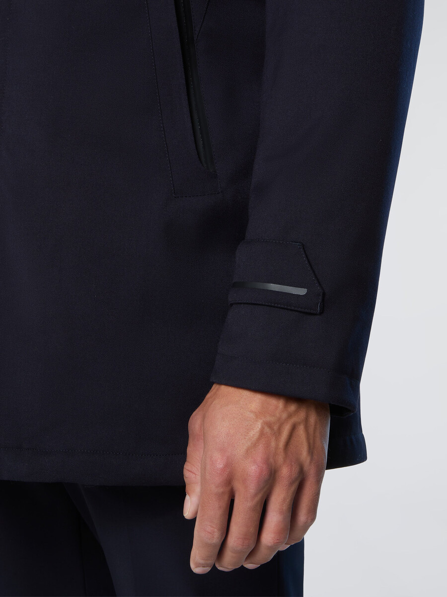 trench coat horizon