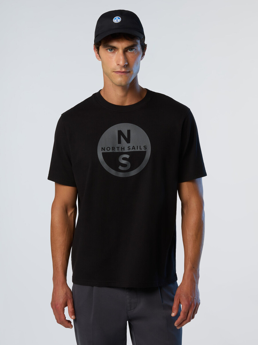 camiseta com estampa maxi